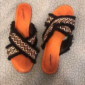 Universal Thread sandals